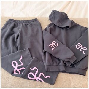 Edikted Sweat SET- sweatshirt and pants! Bonney with Pink Bow Accents - Large